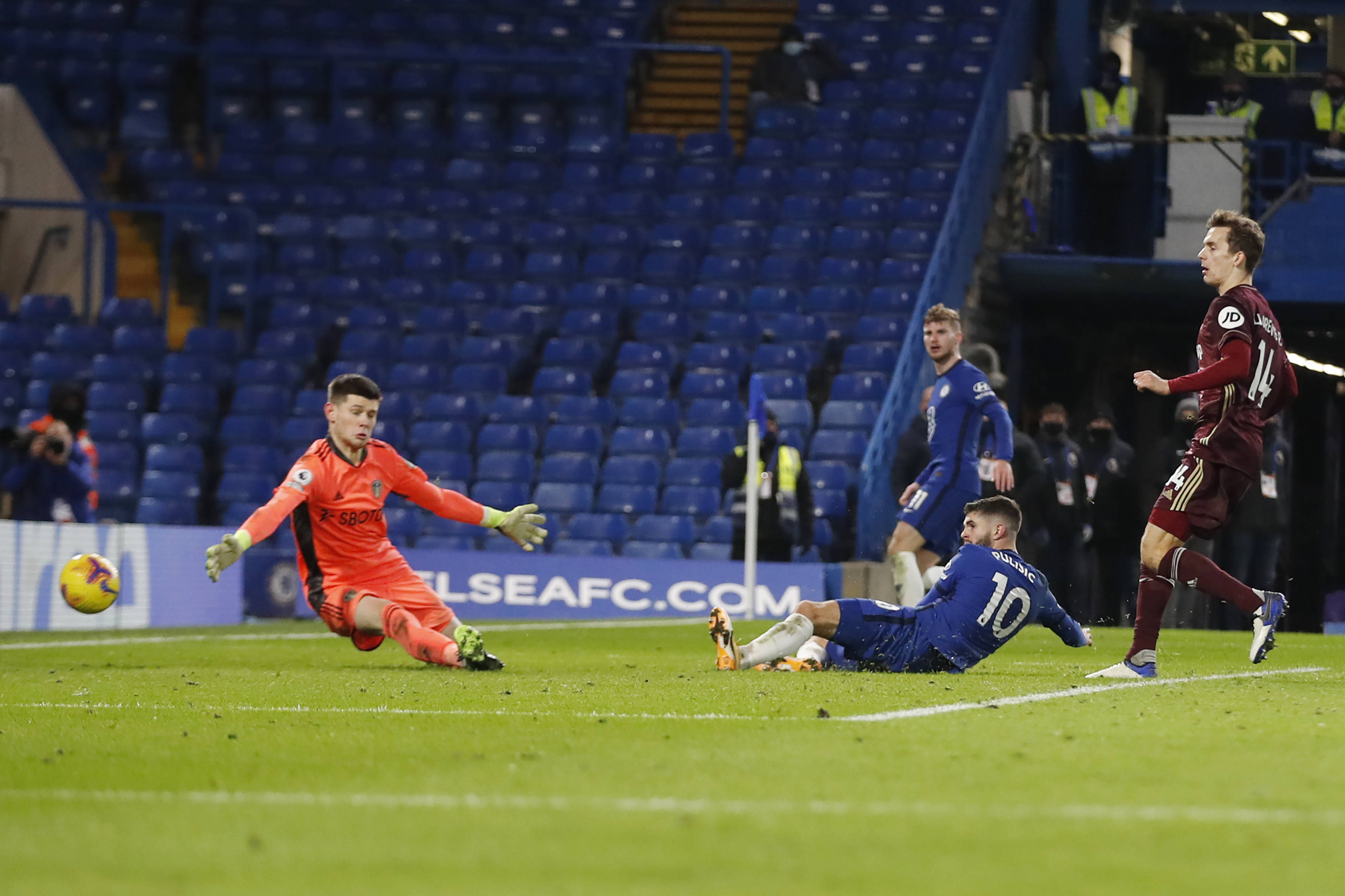 被指责为明 被指责为明